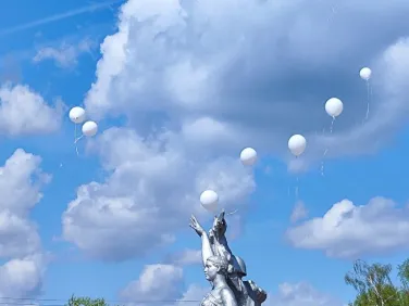 В р.п. Большое Мурашкино на Мемориале погибшим воинам был зажжён "Вечный огонь"