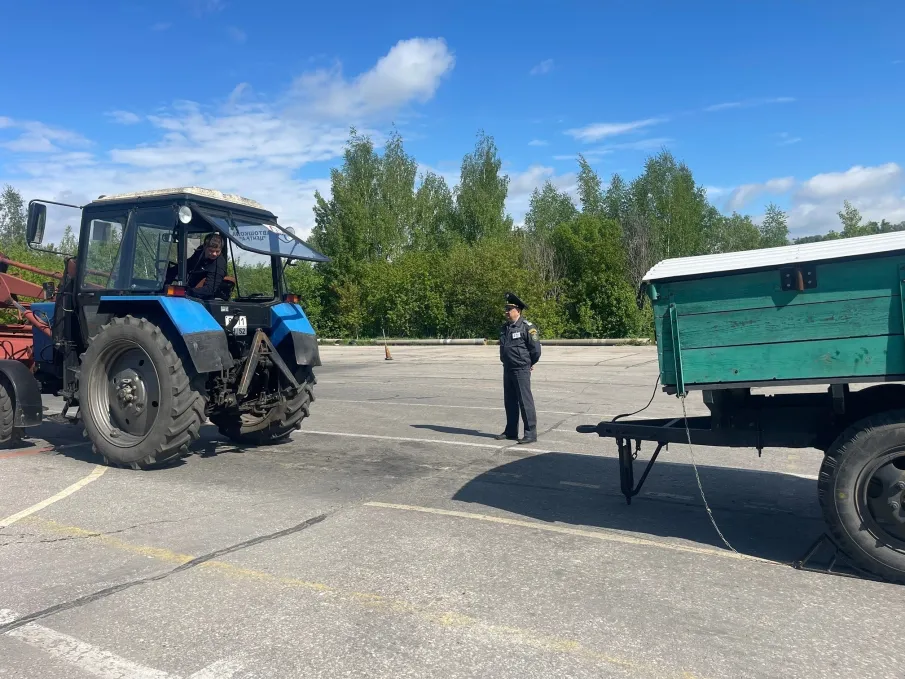 Сотрудниками Инспекции Гостехнадзора Нижегородской области проведено 5 квалификационных экзаменов на право управления самоходными машинами